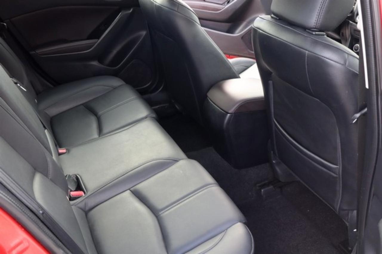 Mazda MAZDA3  2018
