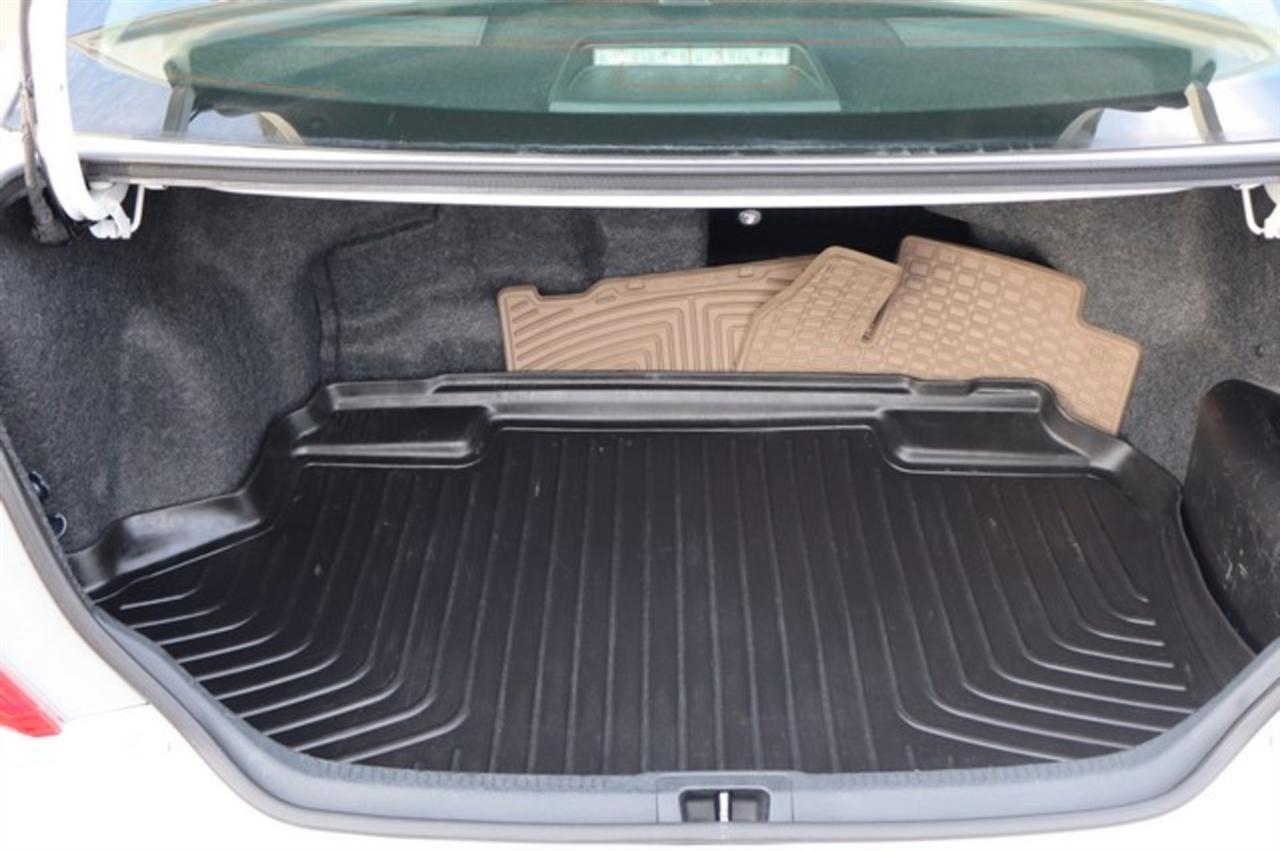 Toyota Camry Hybrid  2012