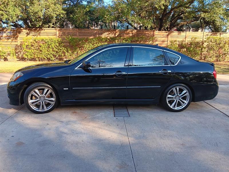 Infiniti M  2009