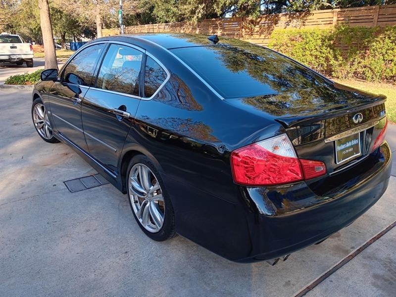 Infiniti M  2009