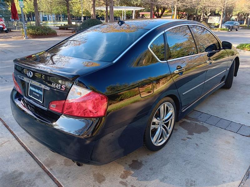 Infiniti M  2009