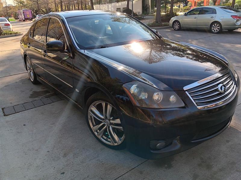 Infiniti M  2009