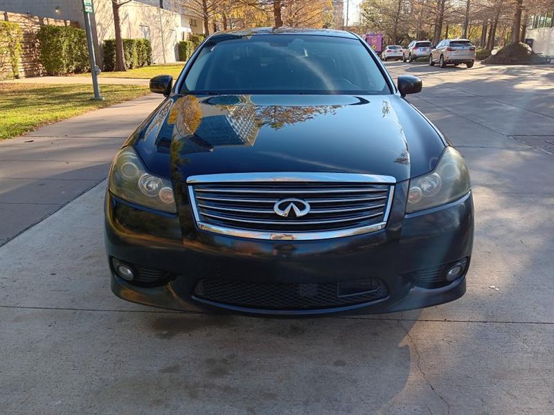 Infiniti M  2009