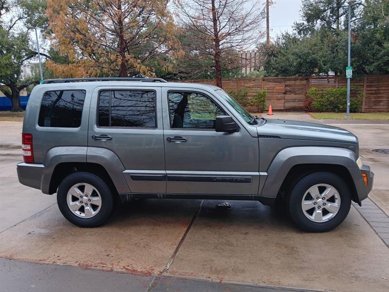 Jeep Liberty  2012