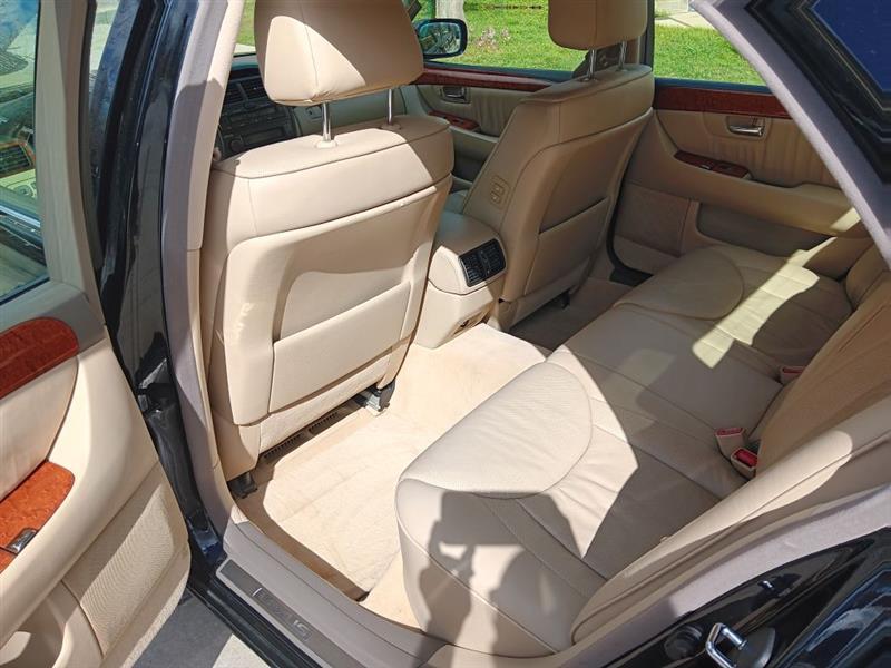 Lexus LS 430  2005