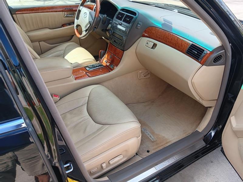 Lexus LS 430  2005