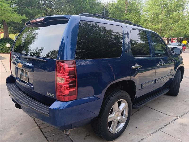 Chevrolet Tahoe  2012