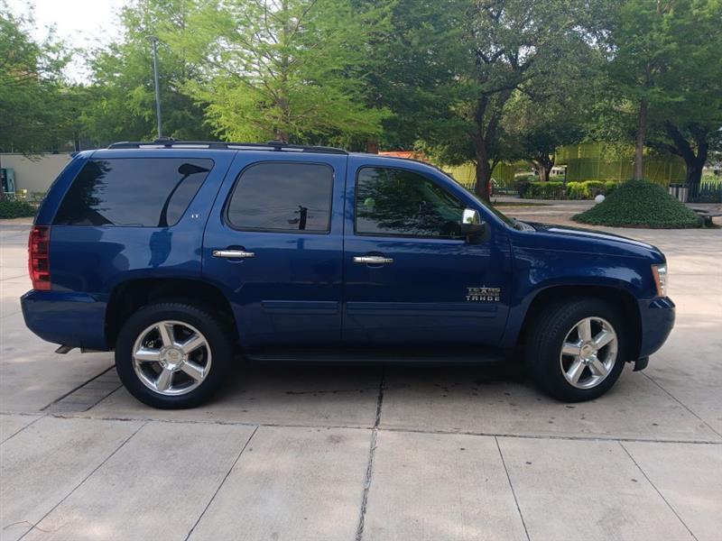 Chevrolet Tahoe  2012