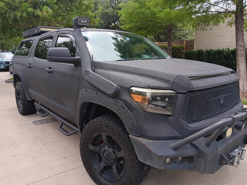 Toyota Tundra  2015