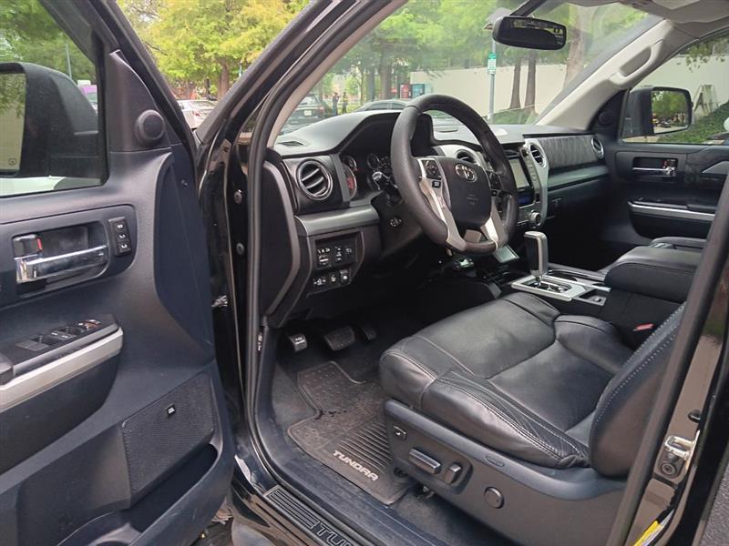 Toyota Tundra  2015