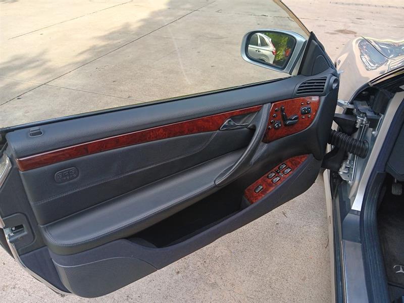 Mercedes-Benz CL-Class  2002