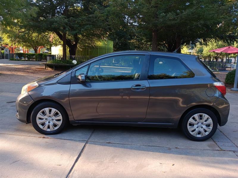 Toyota Yaris  2012