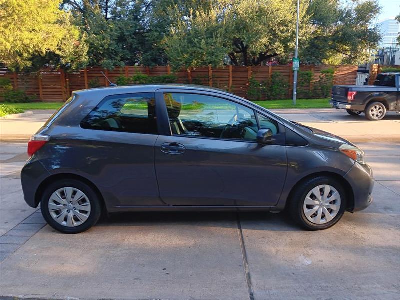 Toyota Yaris  2012