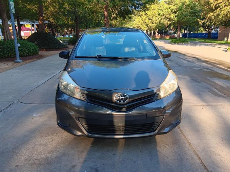 Toyota Yaris  2012
