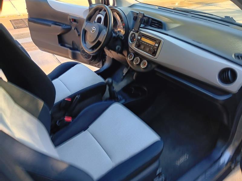 Toyota Yaris  2012
