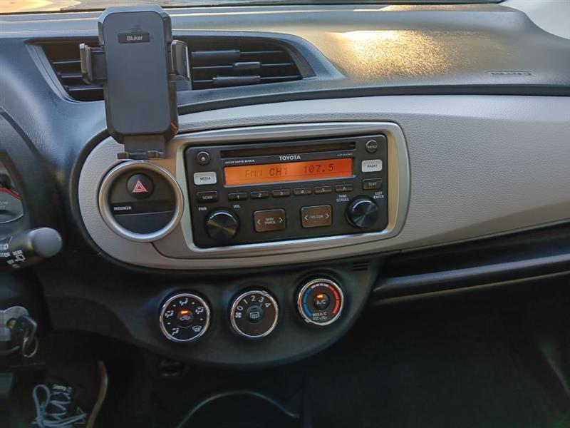 Toyota Yaris  2012