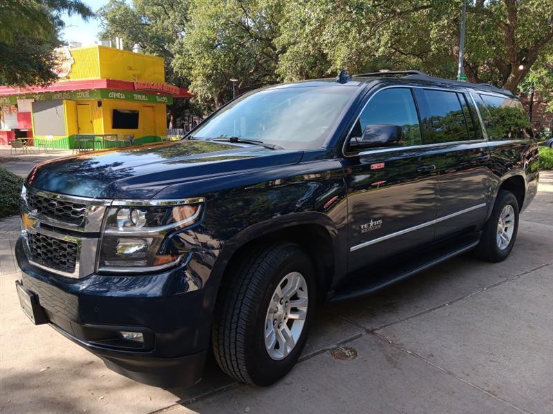 Chevrolet Suburban  2017