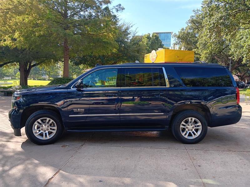 Chevrolet Suburban  2017