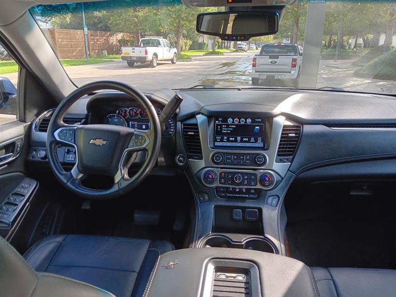 Chevrolet Suburban  2017