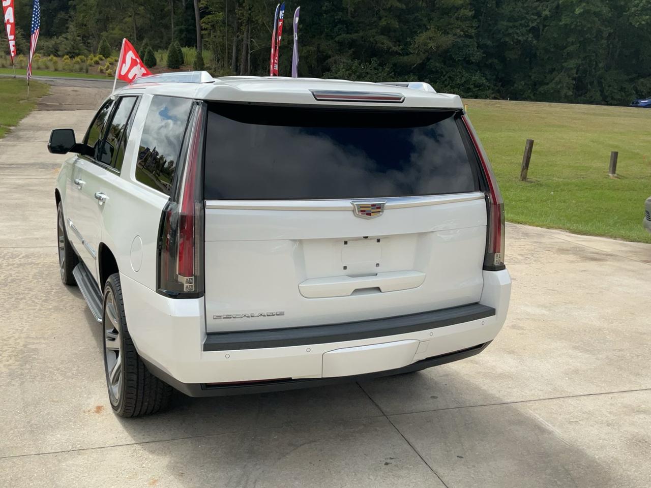 Cadillac Escalade 4WD 4dr Luxury Collection 2016
