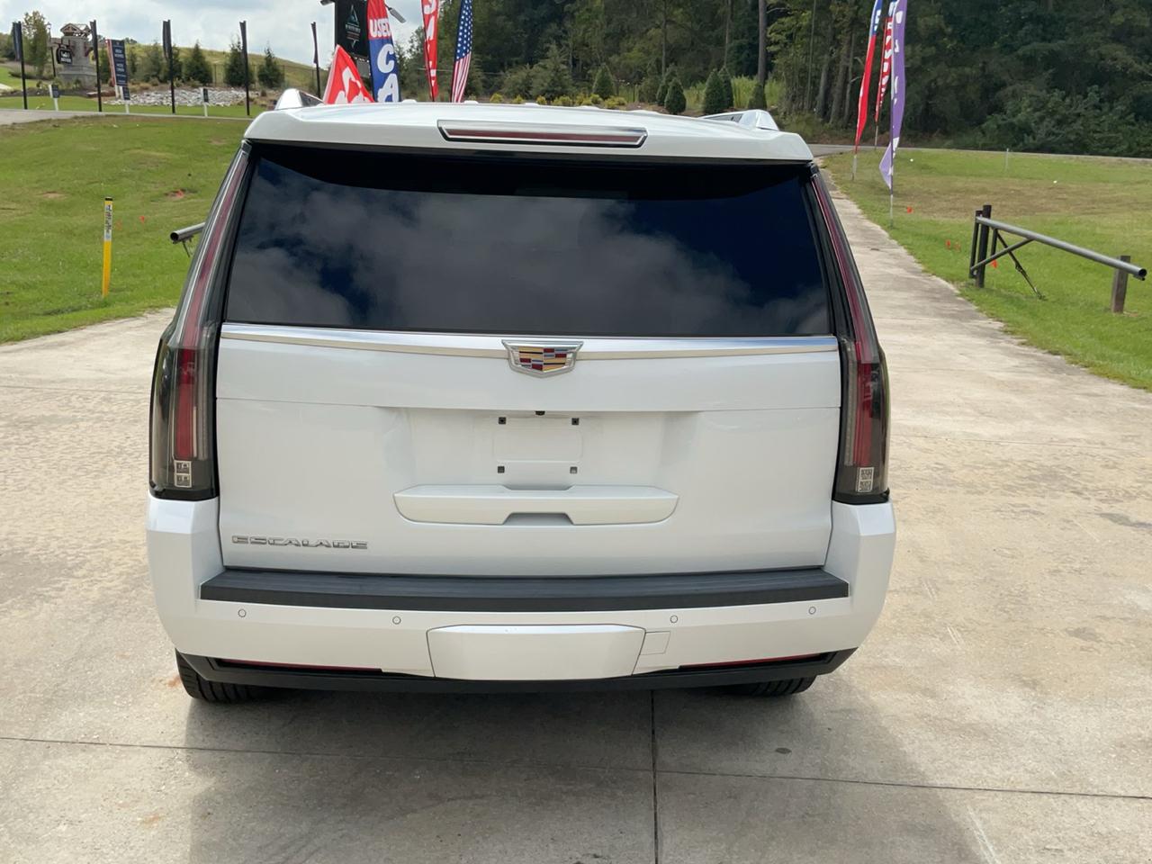 Cadillac Escalade 4WD 4dr Luxury Collection 2016