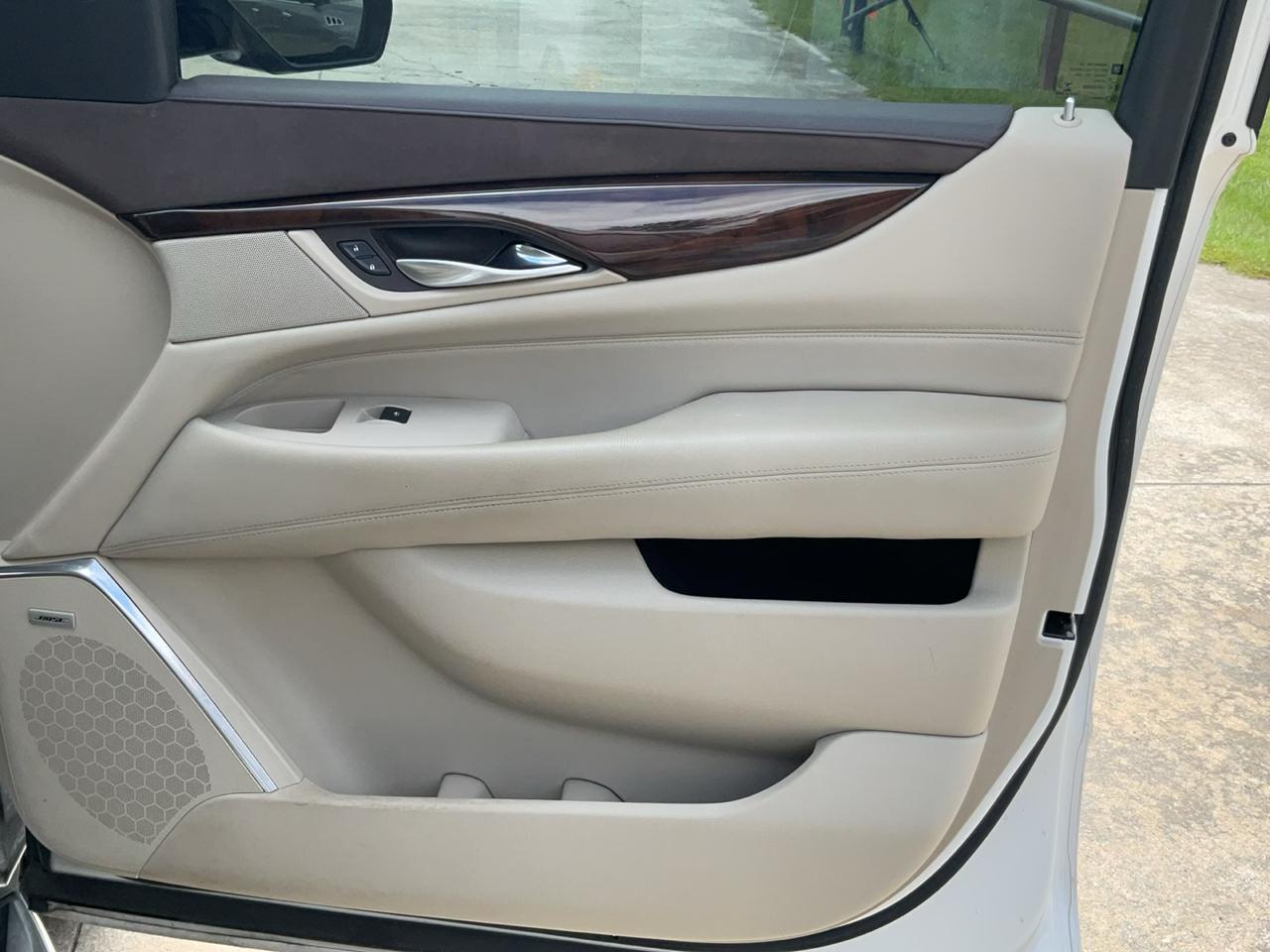 Cadillac Escalade 4WD 4dr Luxury Collection 2016