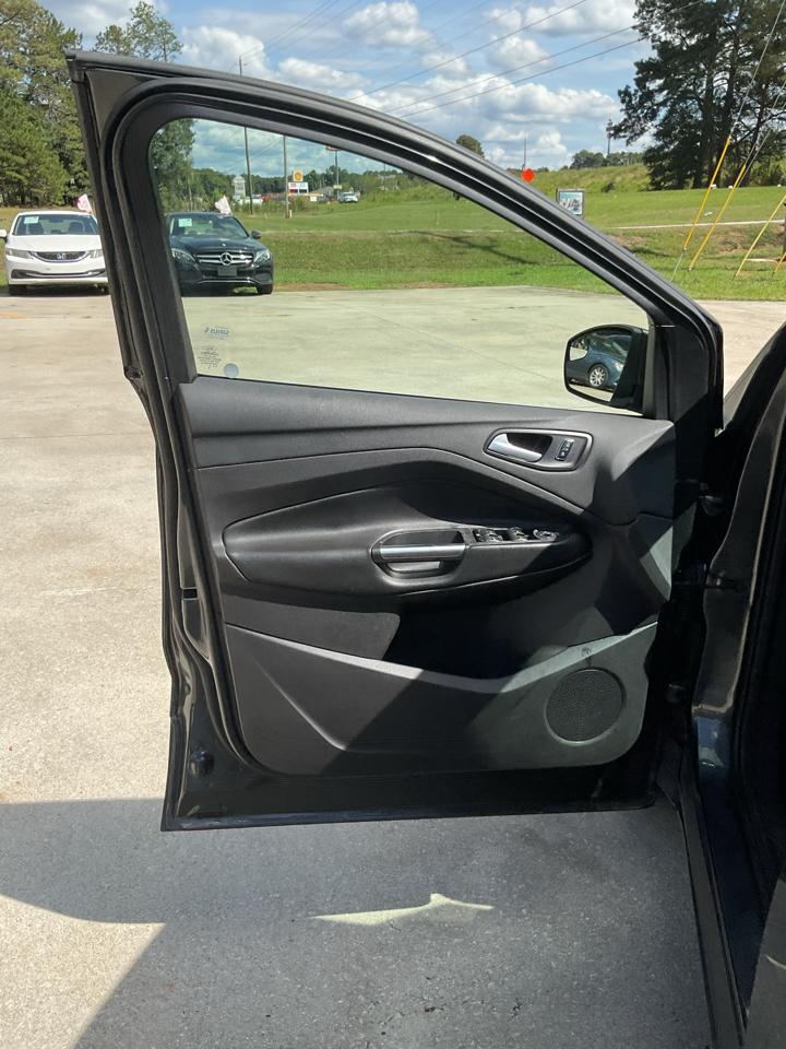 Ford Escape FWD 4dr SE 2016
