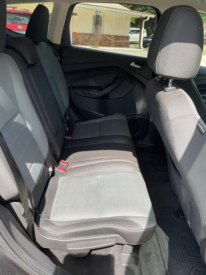 Ford Escape FWD 4dr SE 2016