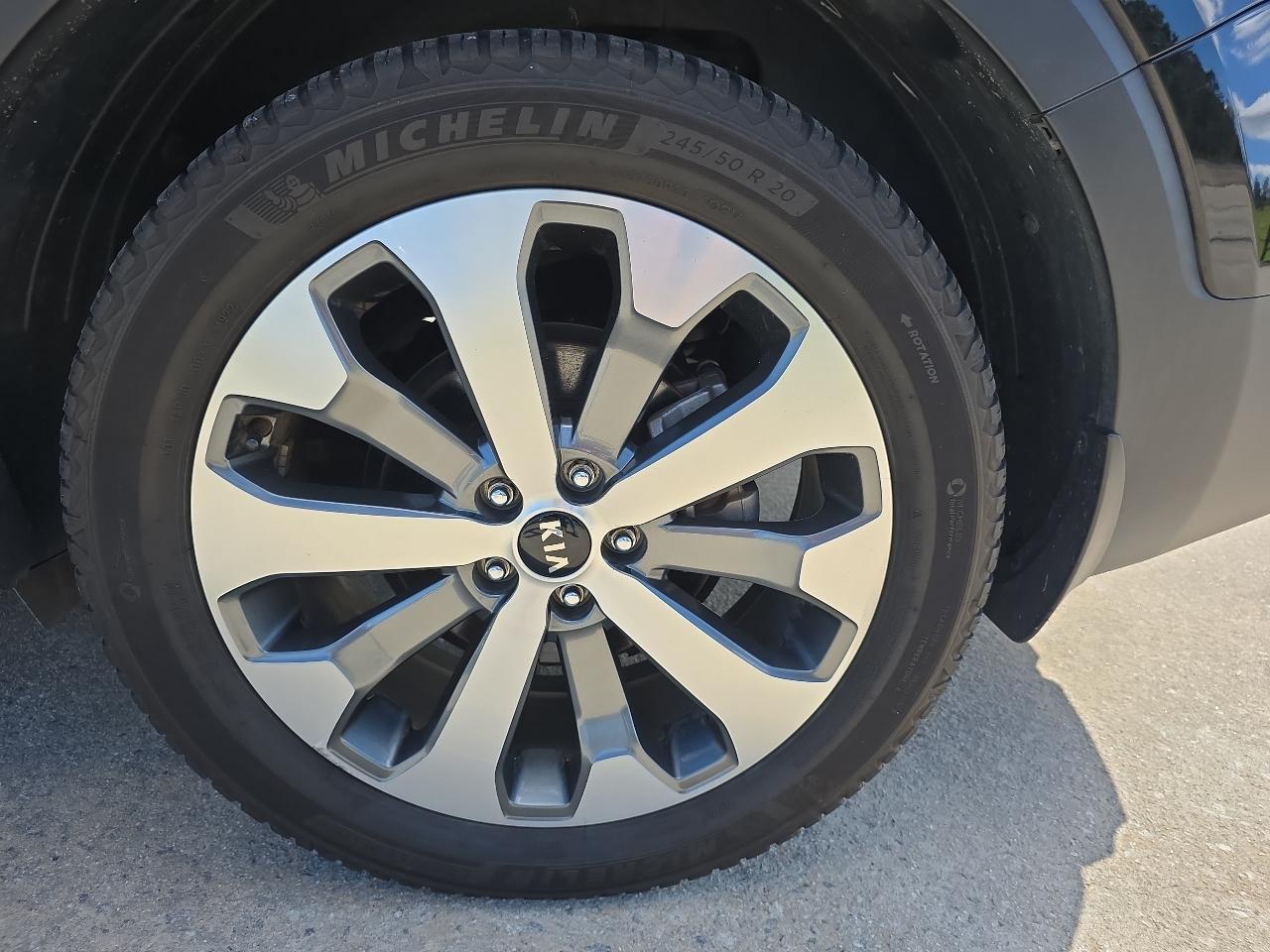 Kia Telluride S FWD 2020