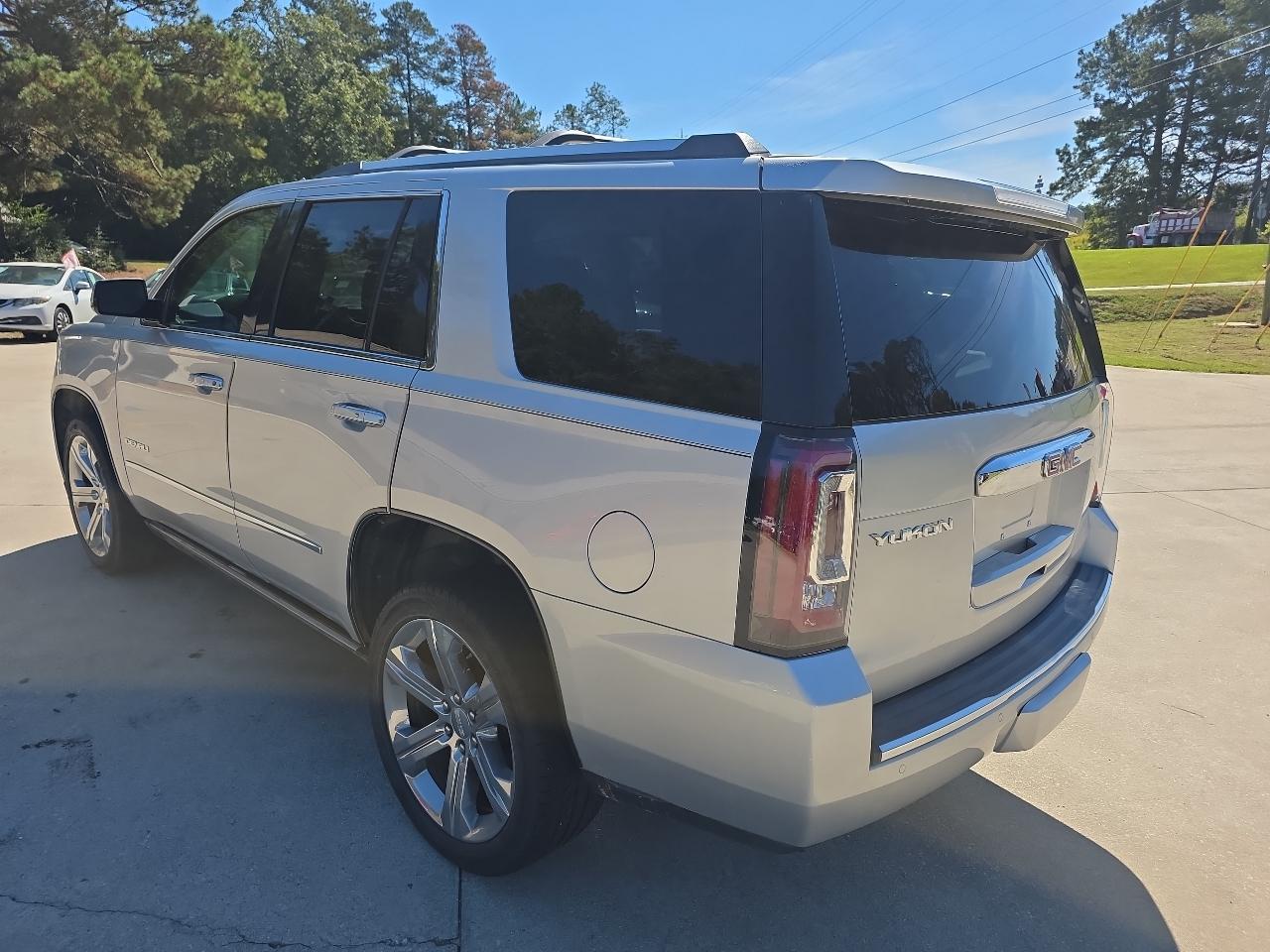 GMC Yukon 4WD 4dr Denali 2016