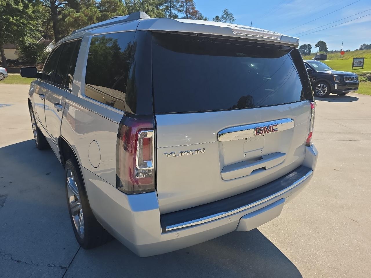 GMC Yukon 4WD 4dr Denali 2016