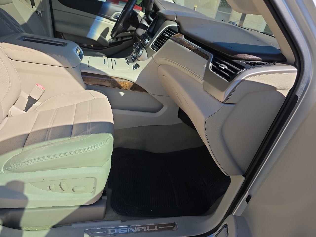 GMC Yukon 4WD 4dr Denali 2016