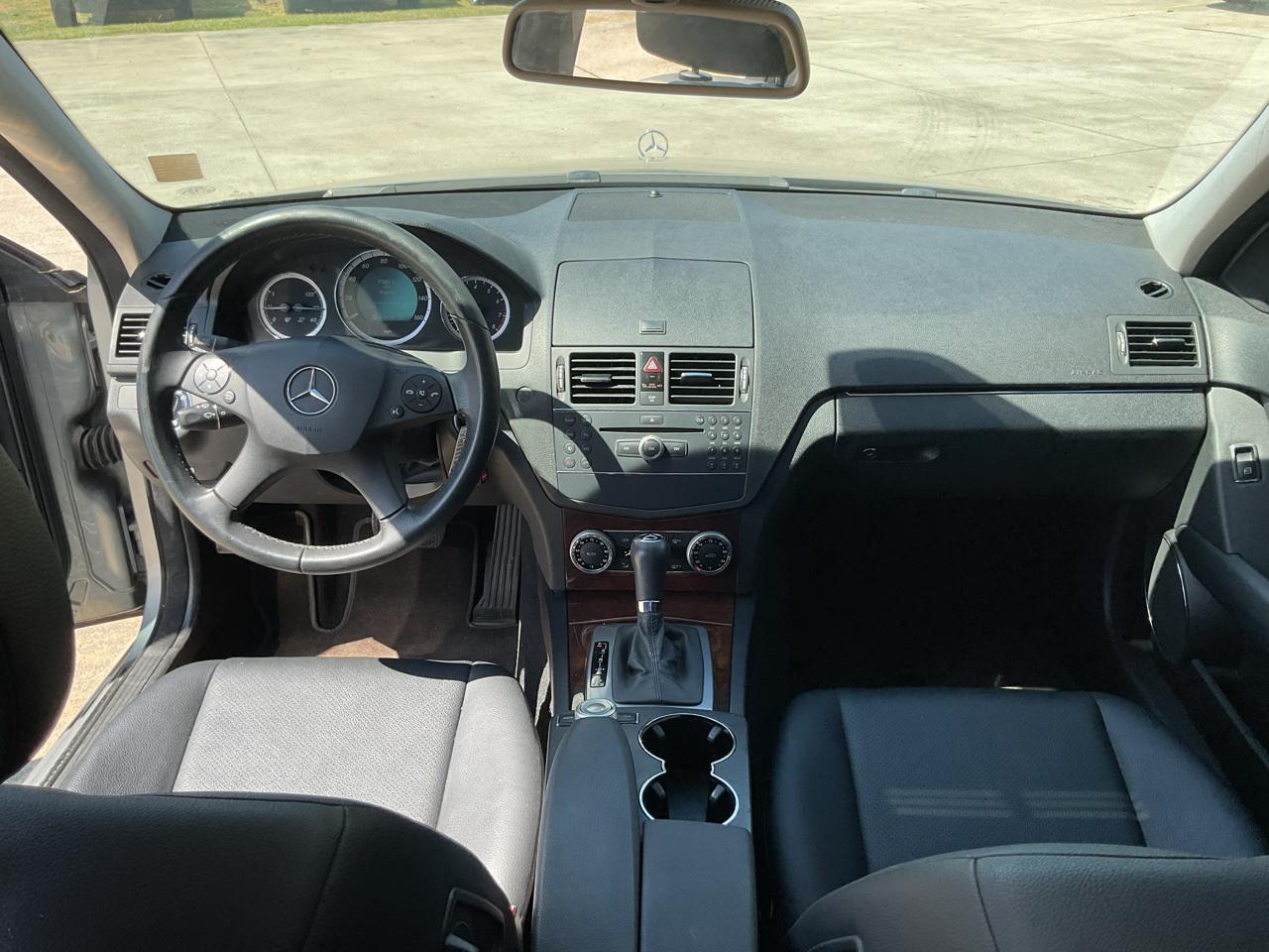 Mercedes-Benz C-Class 4dr Sdn 3.0L Sport RWD 2009