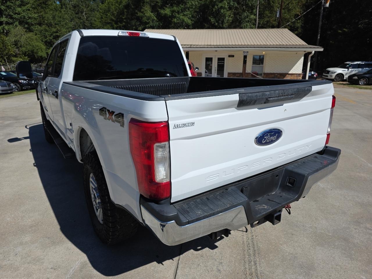 Ford Super Duty F-250 SRW King Ranch 4WD Crew Cab 8' Box 2019