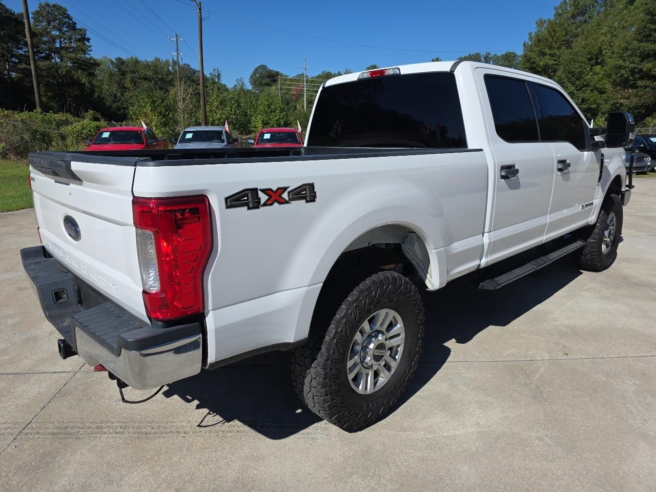 Ford Super Duty F-250 SRW King Ranch 4WD Crew Cab 8' Box 2019
