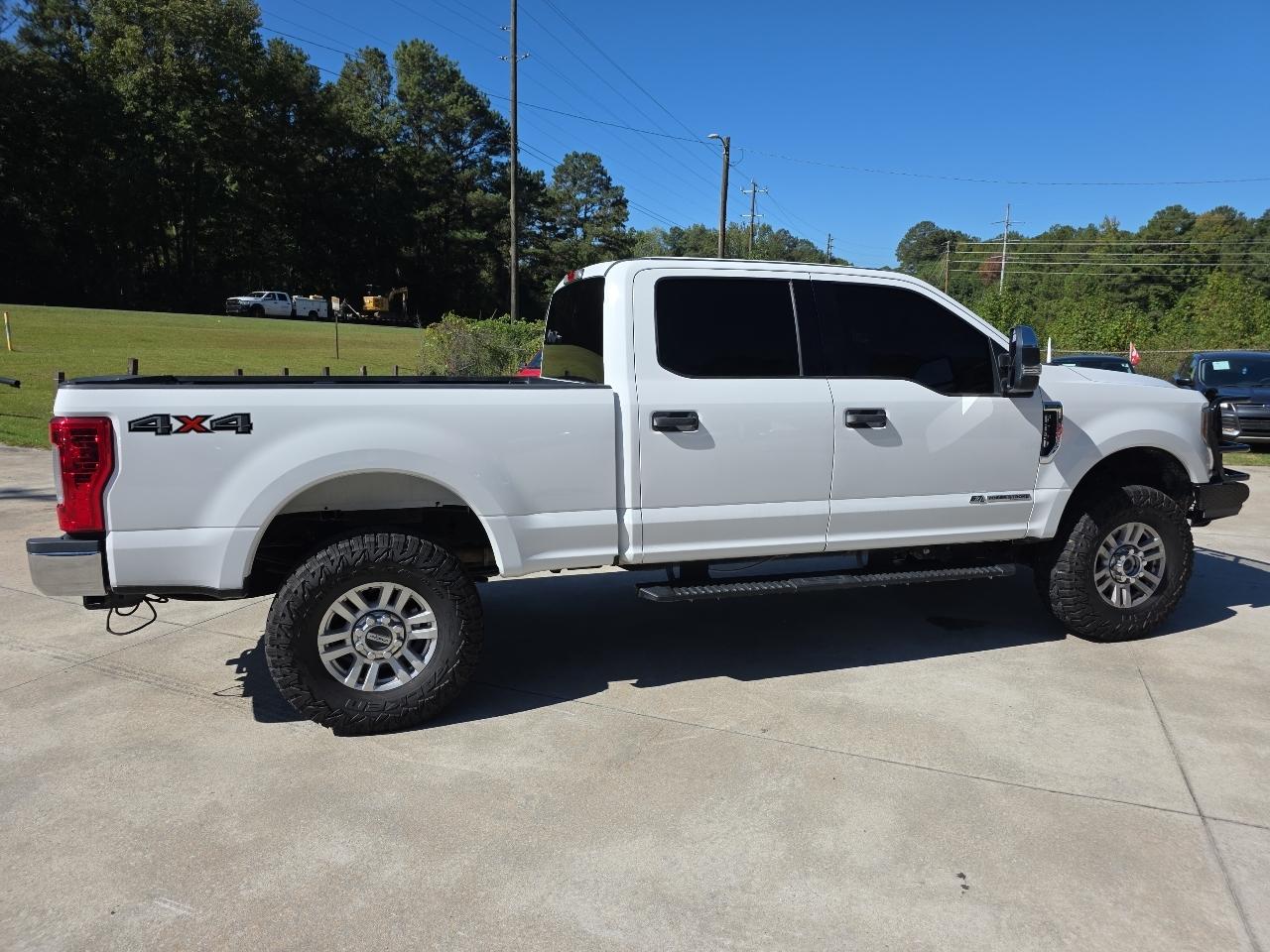 Ford Super Duty F-250 SRW King Ranch 4WD Crew Cab 8' Box 2019