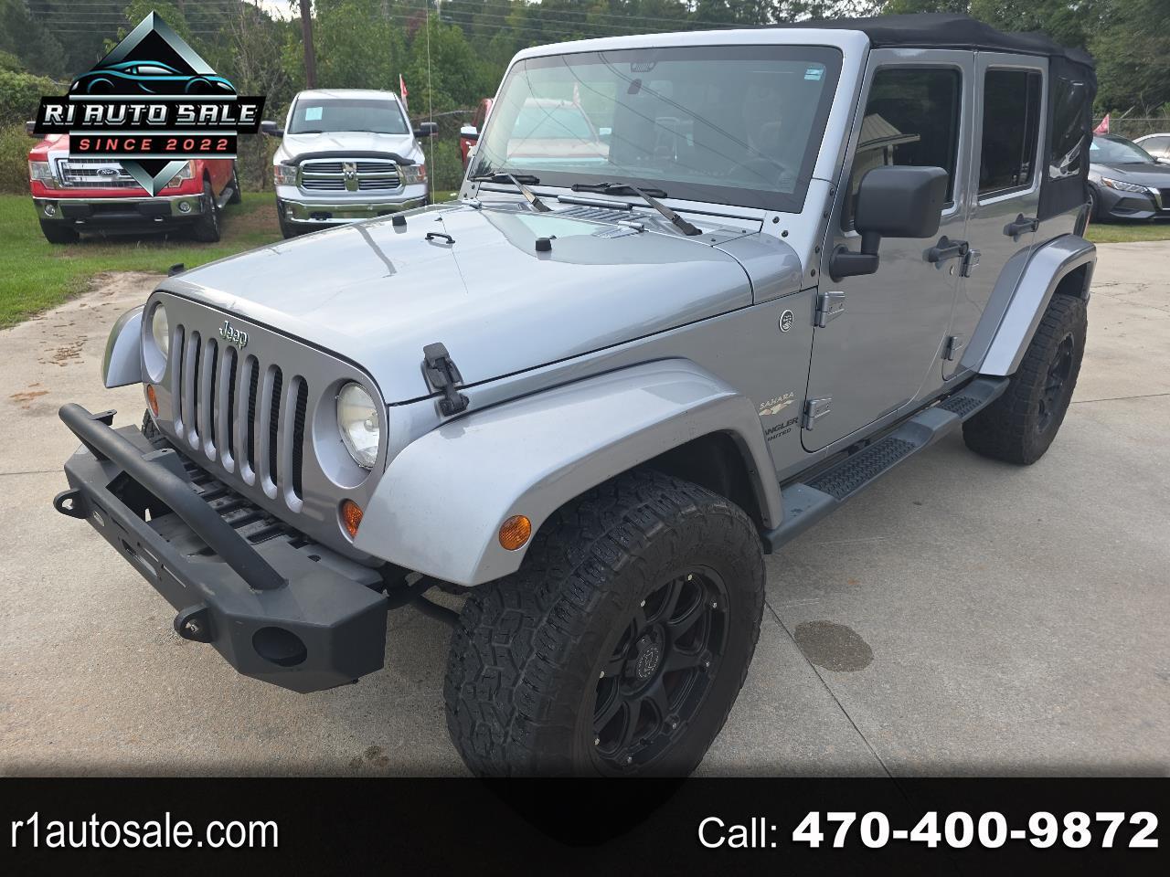 Jeep Wrangler Unlimited 4WD 4dr Sahara 2013