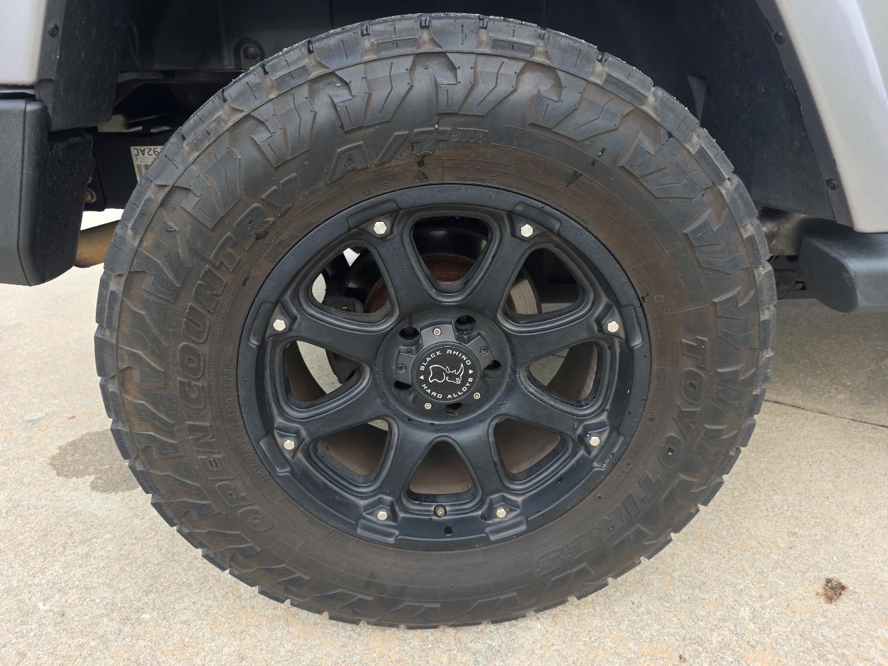 Jeep Wrangler Unlimited 4WD 4dr Sahara 2013
