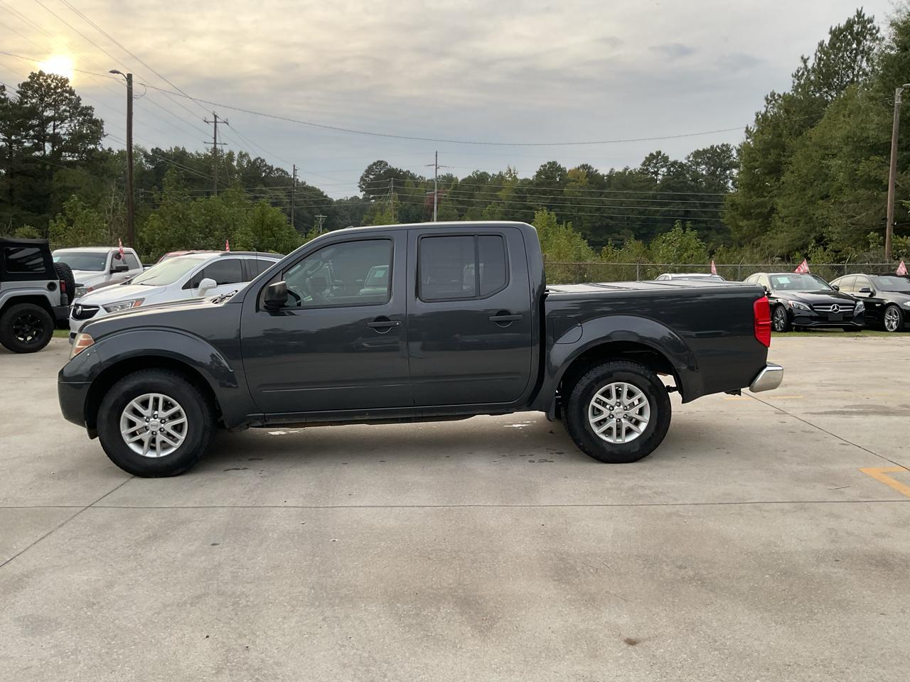 Nissan Frontier 2WD Crew Cab SWB Auto SV 2015