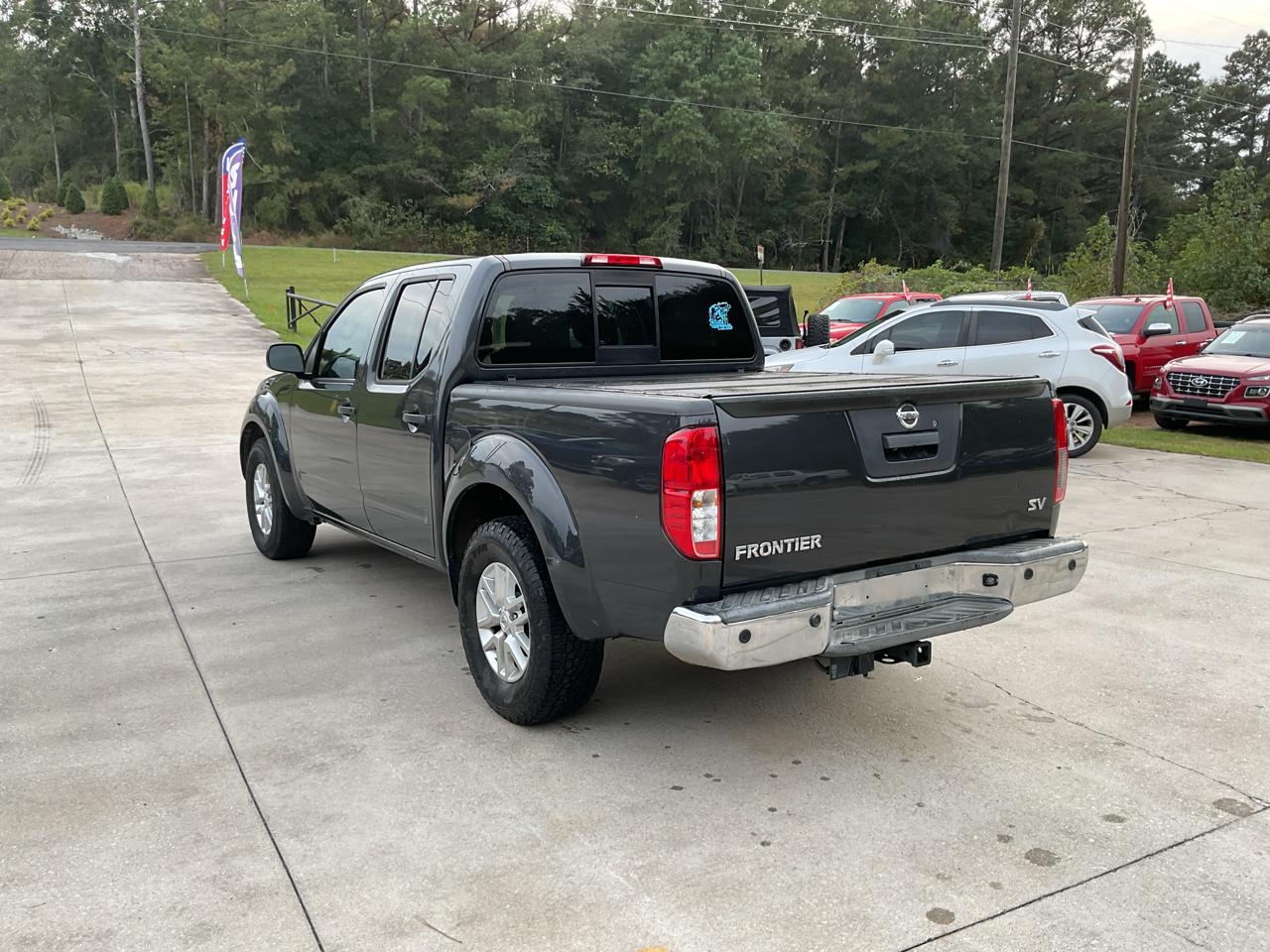 Nissan Frontier 2WD Crew Cab SWB Auto SV 2015
