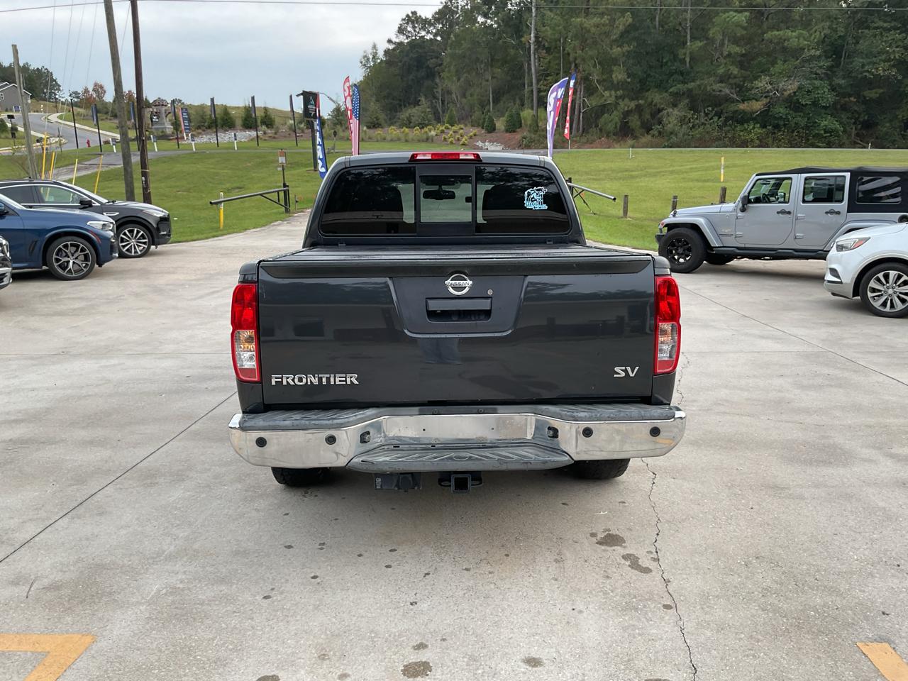 Nissan Frontier 2WD Crew Cab SWB Auto SV 2015