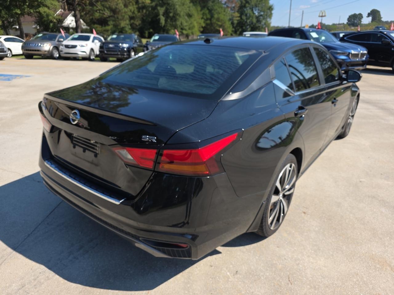 Nissan Altima 2.5 SR Sedan 2019