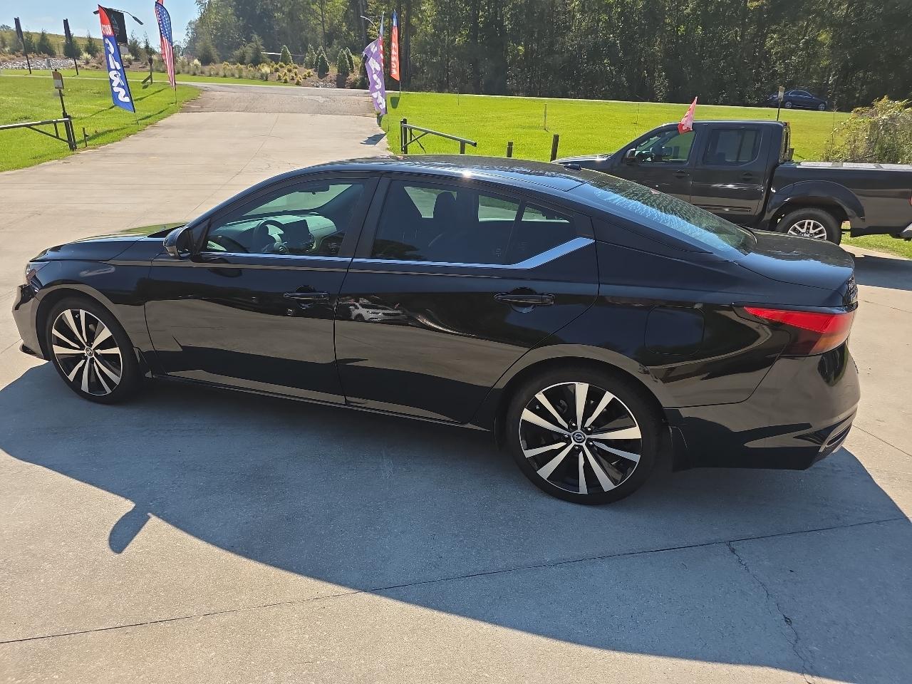 Nissan Altima 2.5 SR Sedan 2019