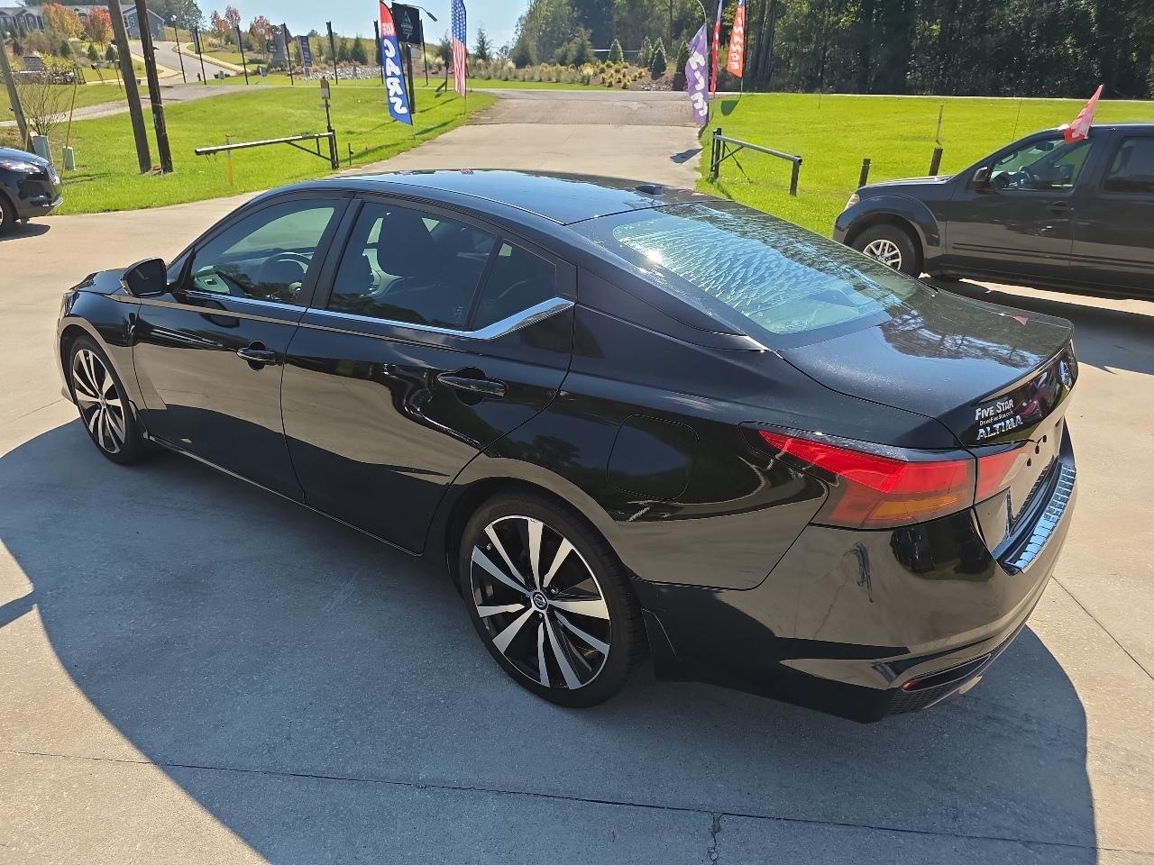 Nissan Altima 2.5 SR Sedan 2019