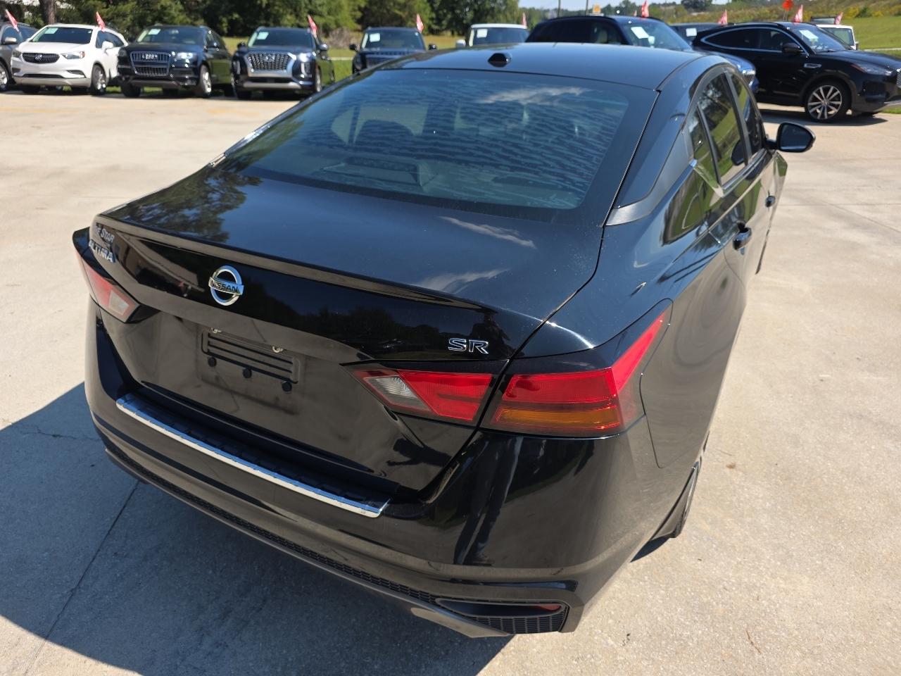 Nissan Altima 2.5 SR Sedan 2019