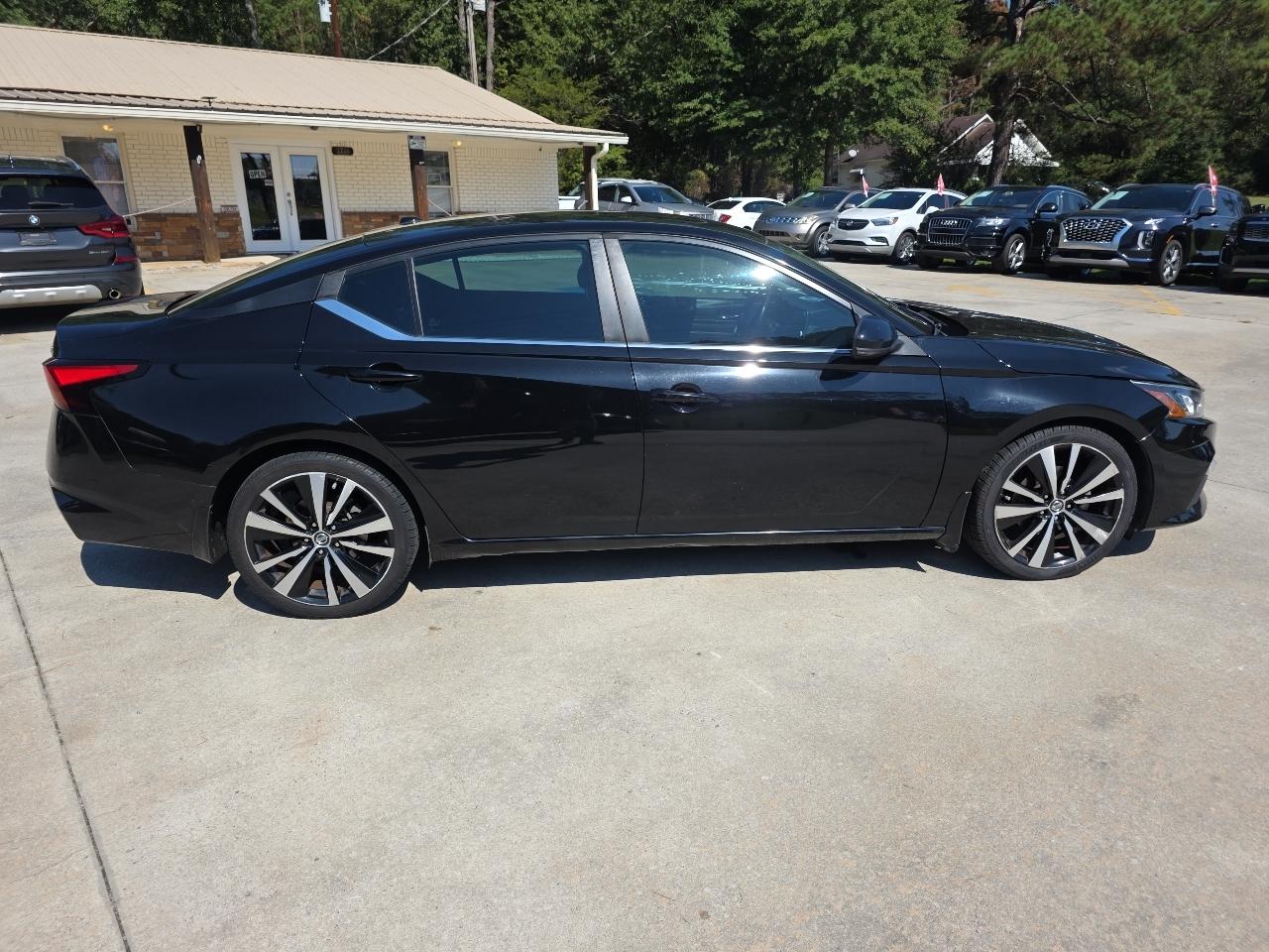 Nissan Altima 2.5 SR Sedan 2019