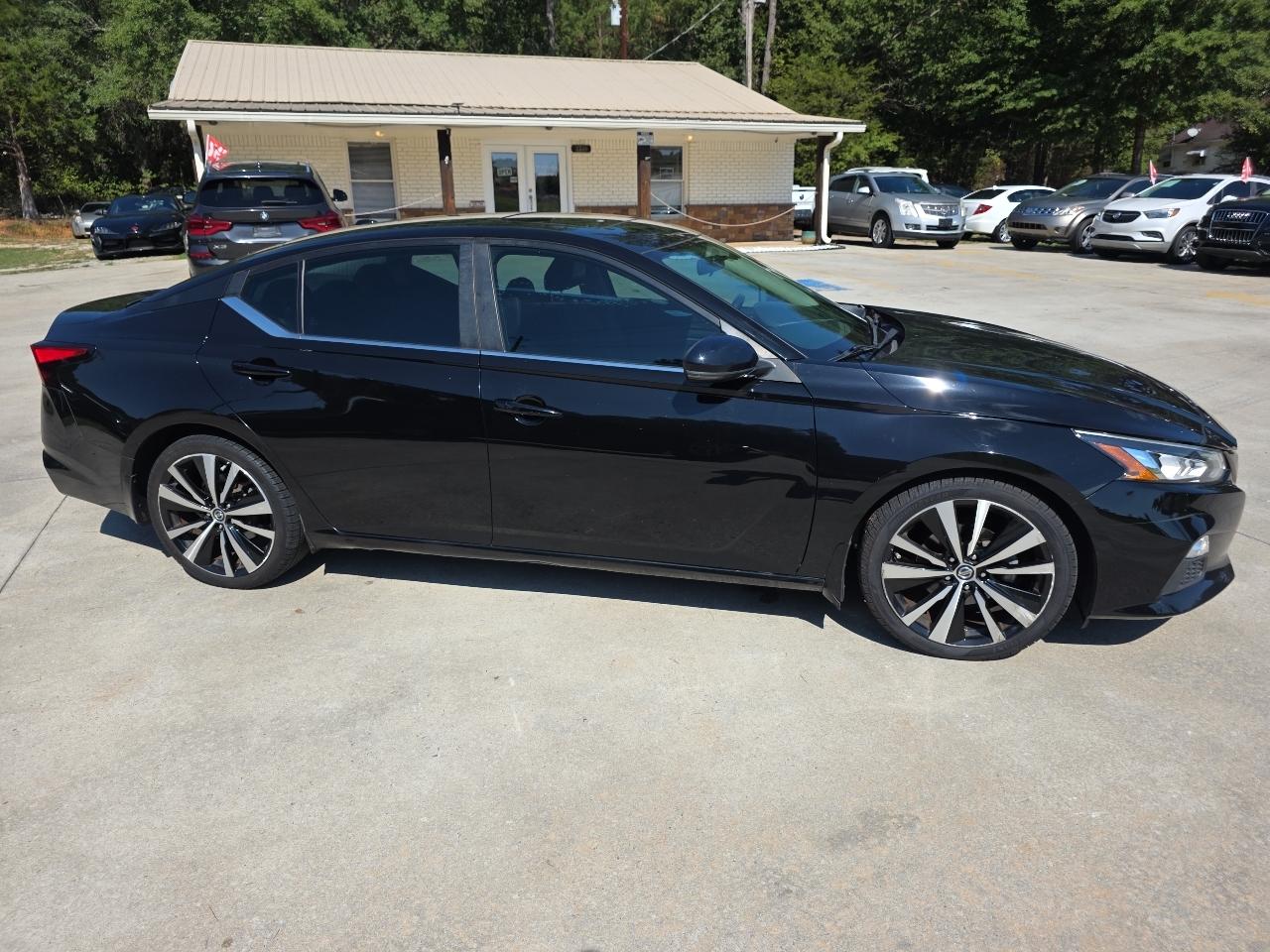 Nissan Altima 2.5 SR Sedan 2019