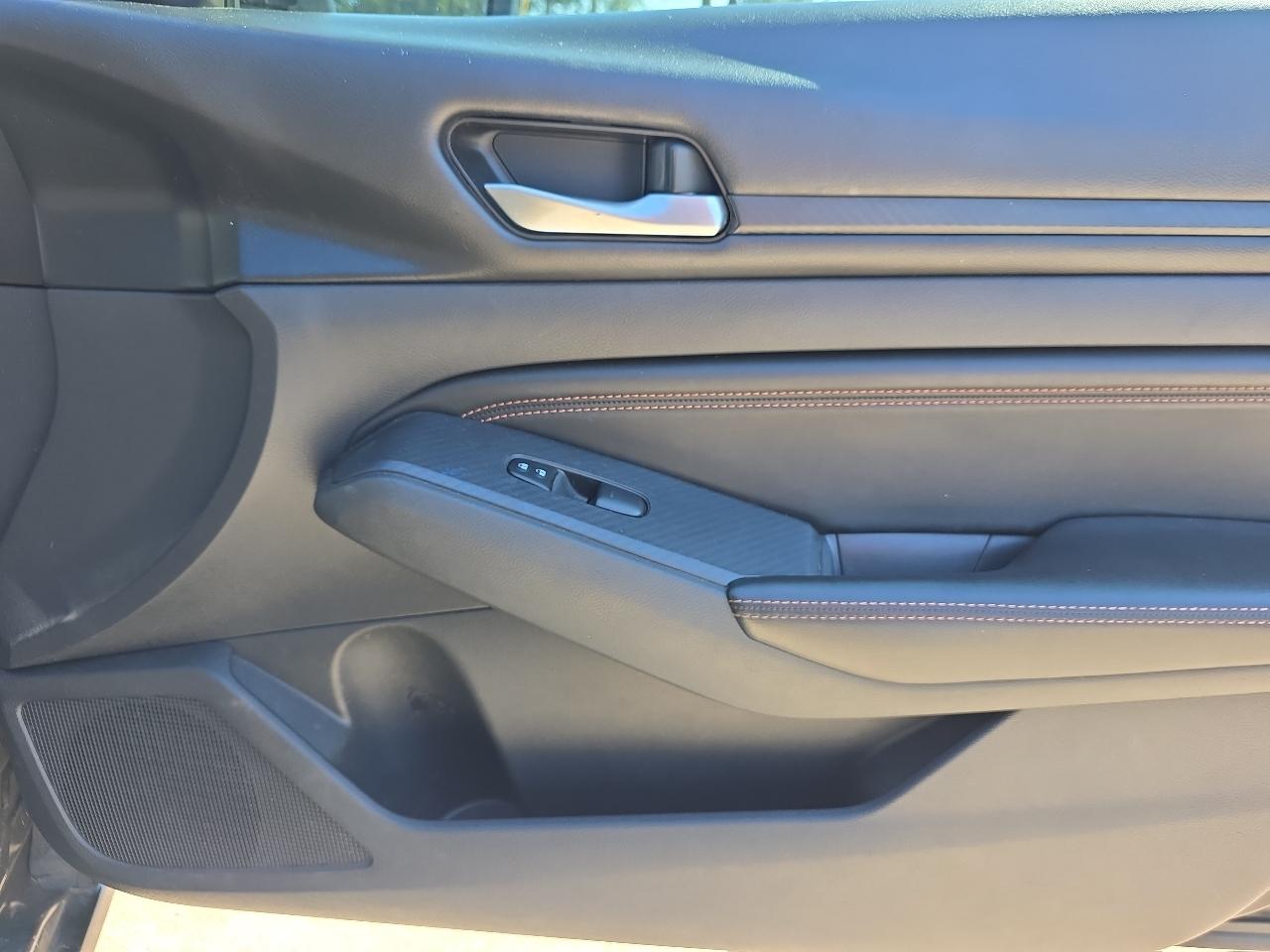 Nissan Altima 2.5 SR Sedan 2019
