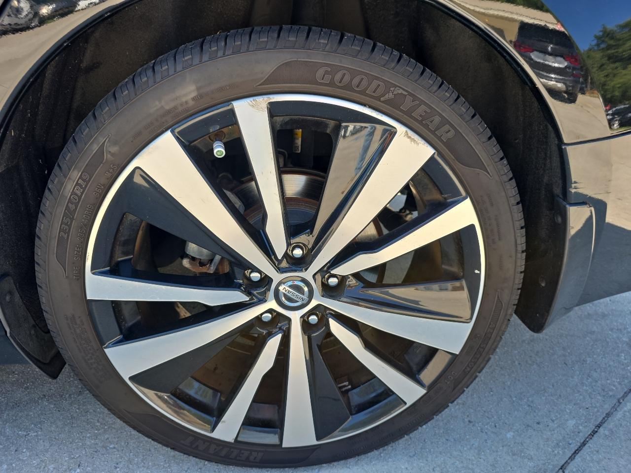 Nissan Altima 2.5 SR Sedan 2019