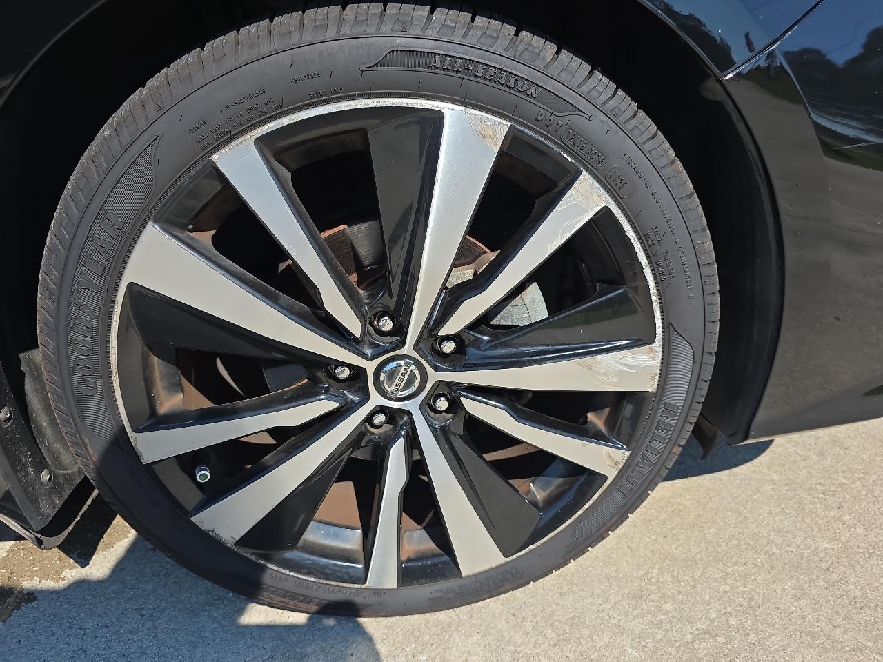 Nissan Altima 2.5 SR Sedan 2019